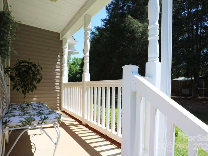 119 Sterling Drive, York, SC 29745.  MLS# CAR4294289, YatesRealty ID 33622. 