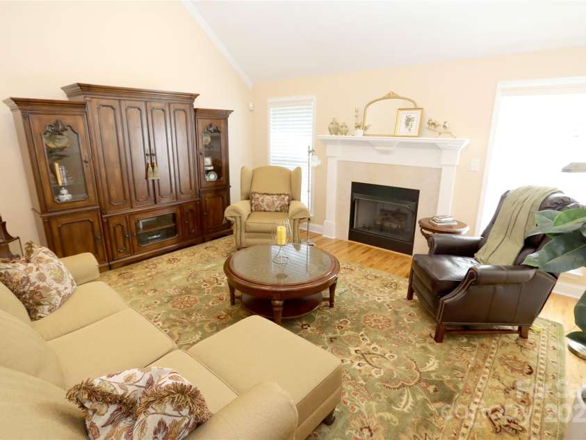 119 Sterling Drive, York, SC 29745.  MLS# CAR4294289, YatesRealty ID 33622. 