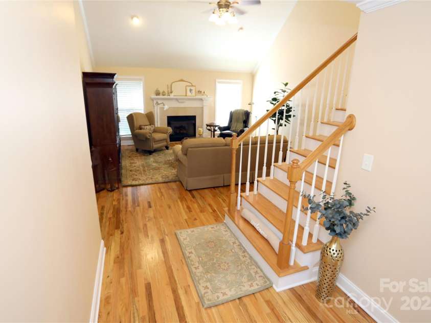 119 Sterling Drive, York, SC 29745.  MLS# CAR4294289, YatesRealty ID 33622. 