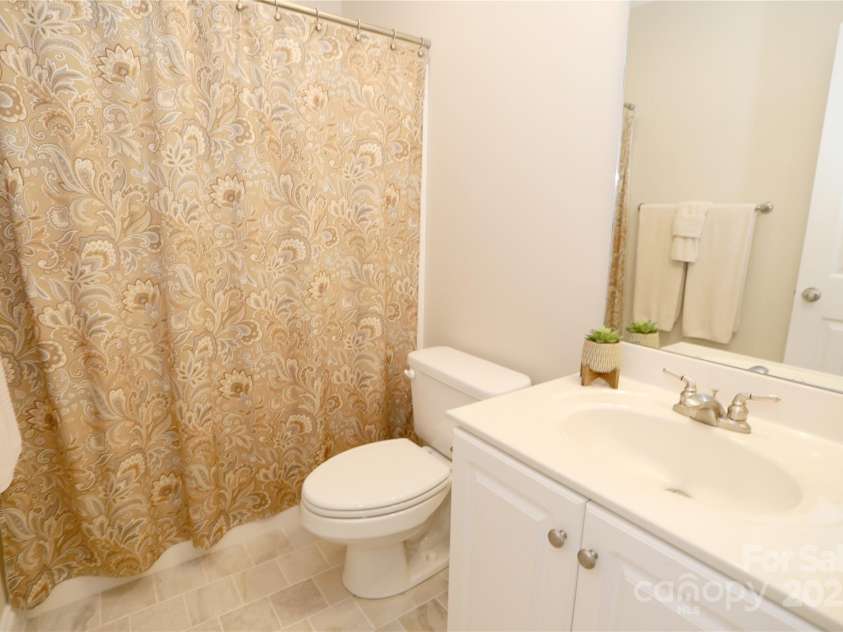 119 Sterling Drive, York, SC 29745.  MLS# CAR4294289, YatesRealty ID 33622. 