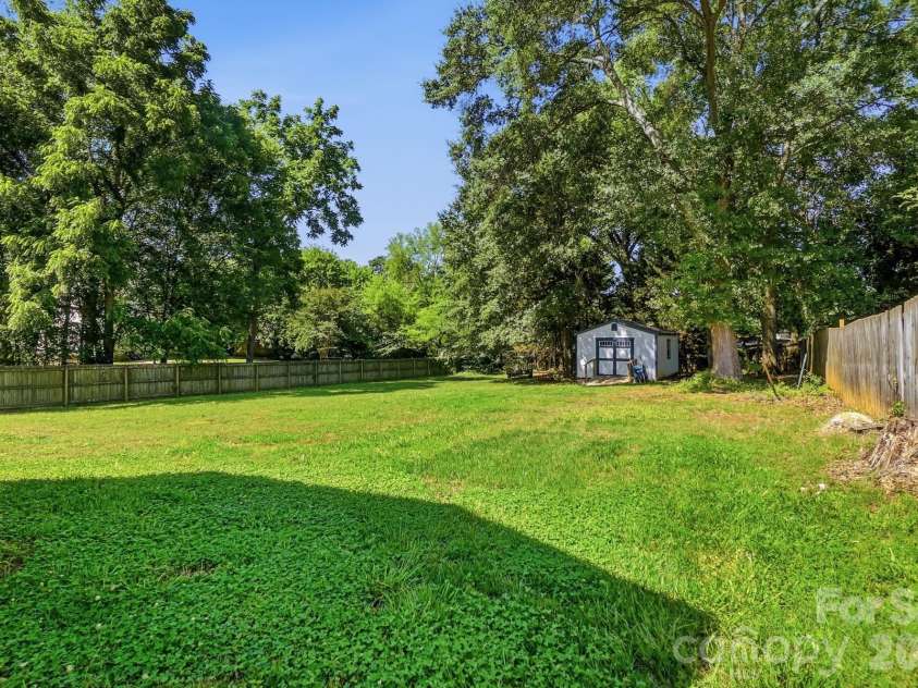 5946 Brookstone Drive, Concord, NC 28027.  MLS# CAR4390135, YatesRealty ID 33622. 