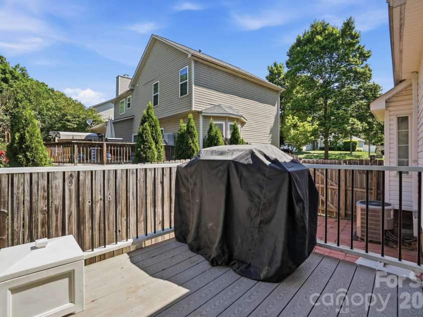 5946 Brookstone Drive, Concord, NC 28027.  MLS# CAR4390135, YatesRealty ID 33622. 