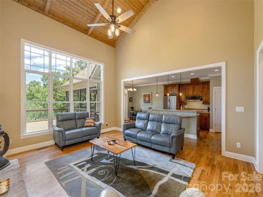 167 Tatham Road, Hendersonville, NC 28792.  MLS# CAR4391022, YatesRealty ID 33625. 