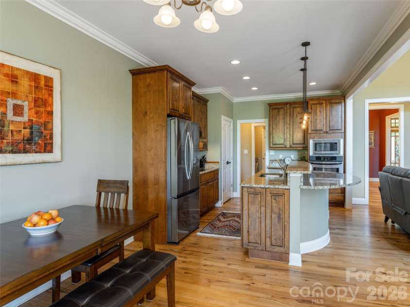 167 Tatham Road, Hendersonville, NC 28792.  MLS# CAR4391022, YatesRealty ID 33625. 