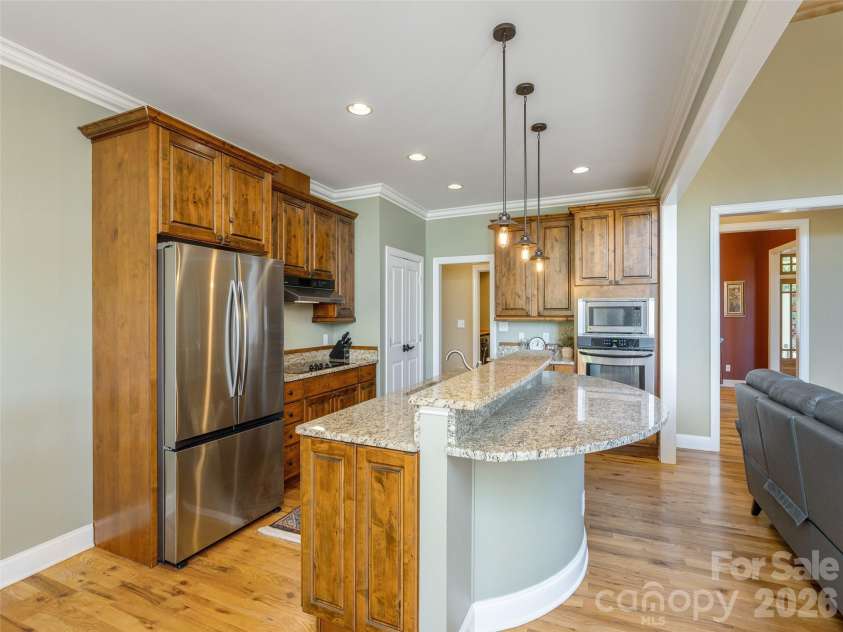 167 Tatham Road, Hendersonville, NC 28792.  MLS# CAR4391022, YatesRealty ID 33625. 