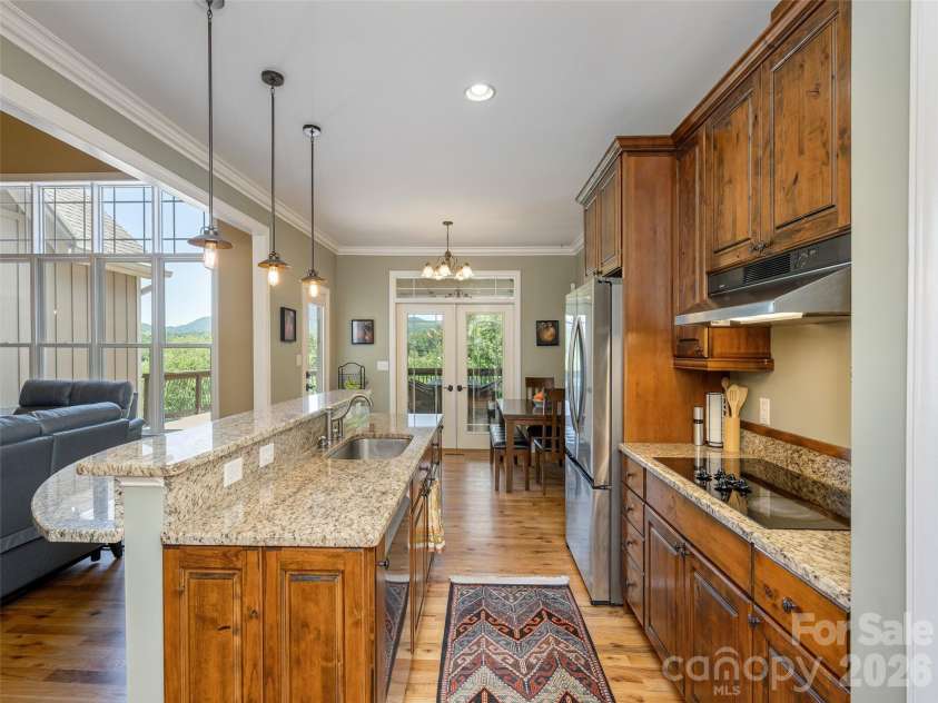 167 Tatham Road, Hendersonville, NC 28792.  MLS# CAR4391022, YatesRealty ID 33625. 