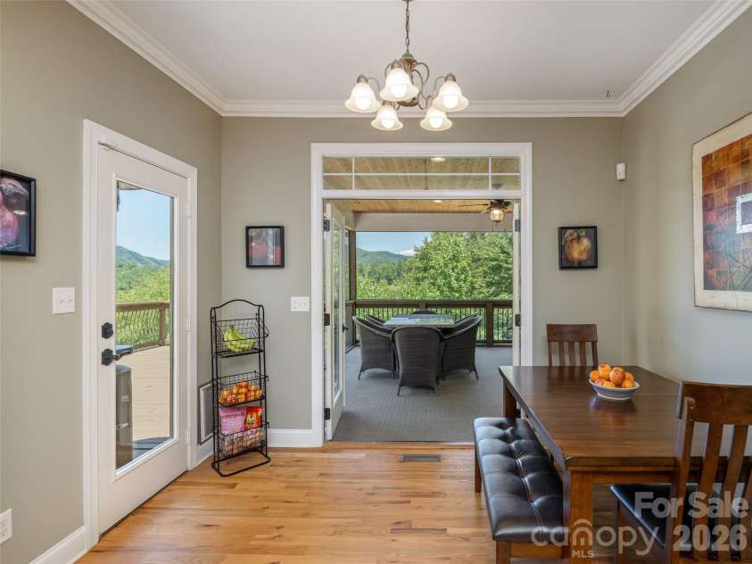 167 Tatham Road, Hendersonville, NC 28792.  MLS# CAR4391022, YatesRealty ID 33625. 