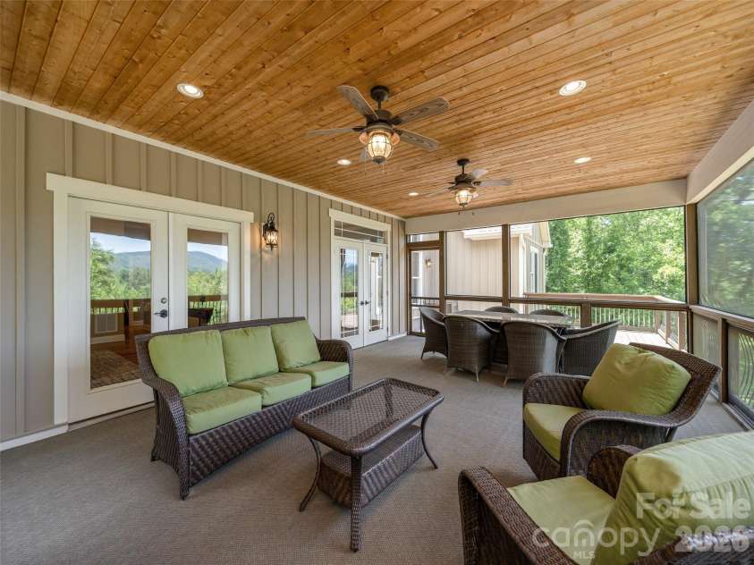 167 Tatham Road, Hendersonville, NC 28792.  MLS# CAR4391022, YatesRealty ID 33625. 