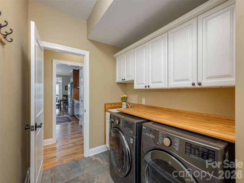167 Tatham Road, Hendersonville, NC 28792.  MLS# CAR4391022, YatesRealty ID 33625. 