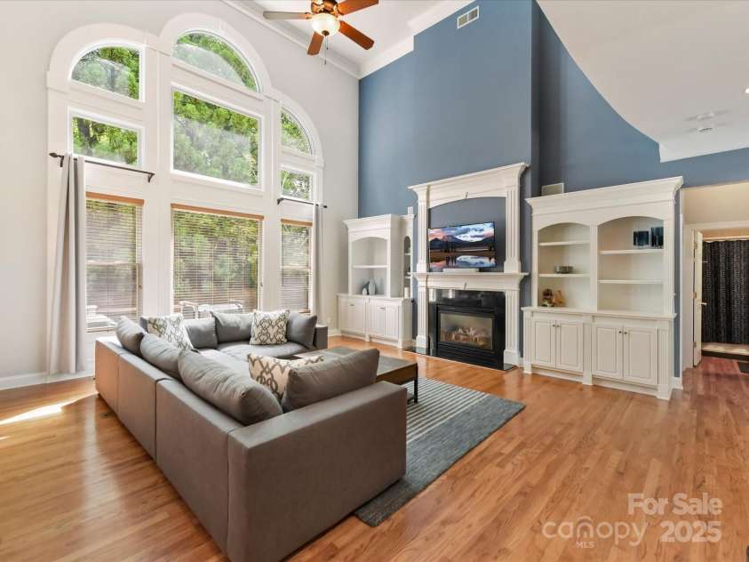 7717 Quail Park Drive, Charlotte, NC 28210.  MLS# CAR4289882, YatesRealty ID 33625. 