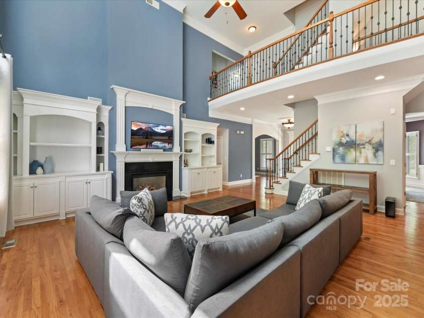 7717 Quail Park Drive, Charlotte, NC 28210.  MLS# CAR4289882, YatesRealty ID 33625. 