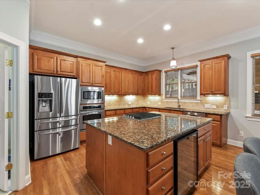 7717 Quail Park Drive, Charlotte, NC 28210.  MLS# CAR4289882, YatesRealty ID 33625. 