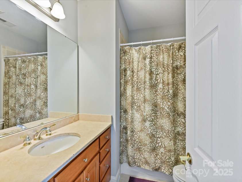 7717 Quail Park Drive, Charlotte, NC 28210.  MLS# CAR4289882, YatesRealty ID 33625. 