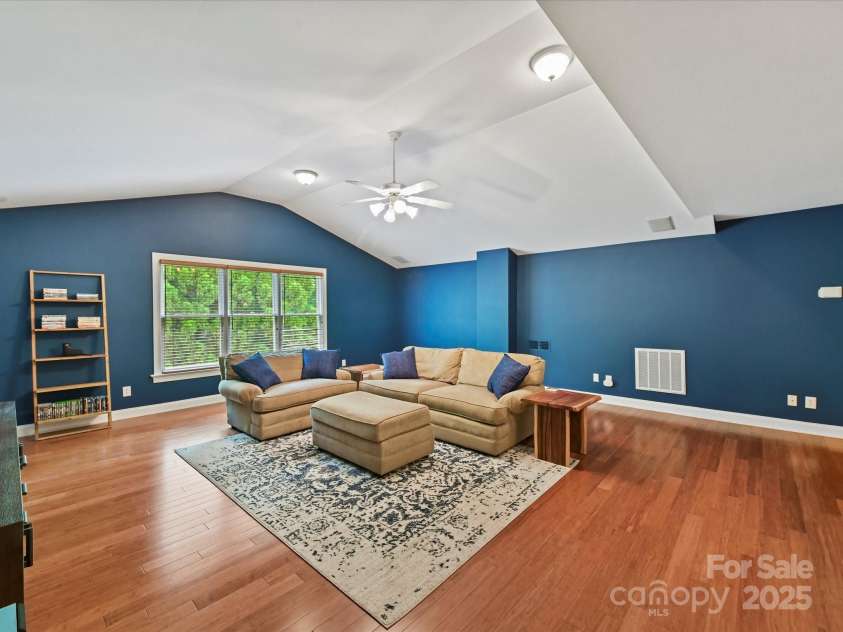 7717 Quail Park Drive, Charlotte, NC 28210.  MLS# CAR4289882, YatesRealty ID 33625. Bonus/Flex Room - 3rd floor