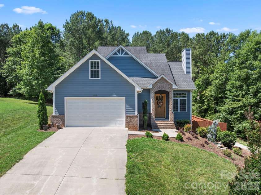 7015 Waterfront Place, Granite Falls, NC 28630.  MLS# CAR4393135, YatesRealty ID 33626. 