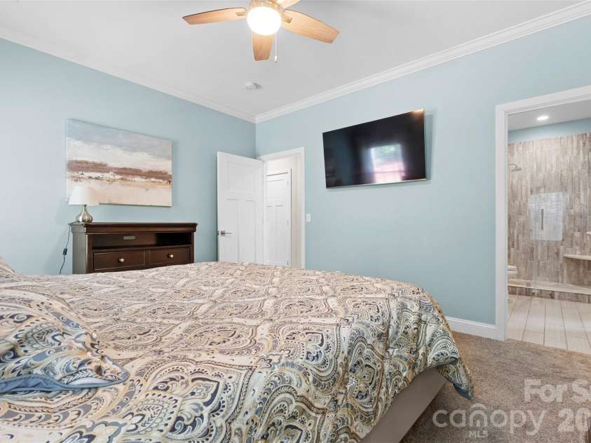 7015 Waterfront Place, Granite Falls, NC 28630.  MLS# CAR4393135, YatesRealty ID 33626. 
