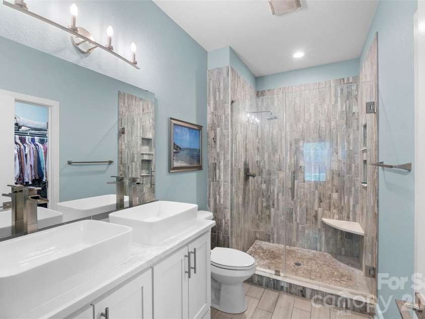 7015 Waterfront Place, Granite Falls, NC 28630.  MLS# CAR4393135, YatesRealty ID 33626. Primary Bathroom