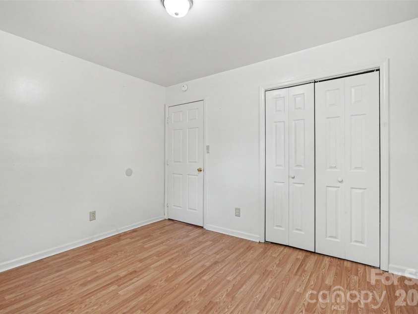 308 Carpenter Street, Kings Mountain, NC 28086.  MLS# CAR4393914, YatesRealty ID 33627. 