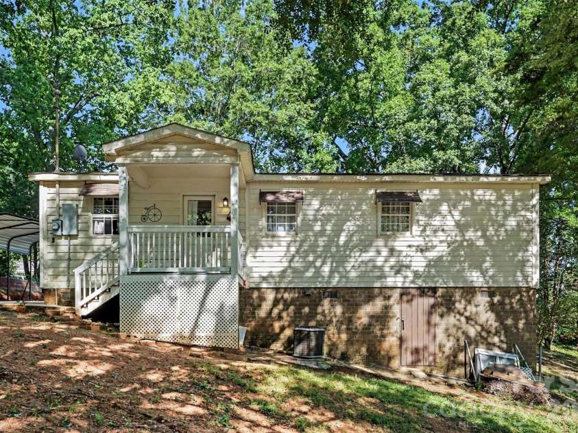 308 Carpenter Street, Kings Mountain, NC 28086.  MLS# CAR4393914, YatesRealty ID 33627. 