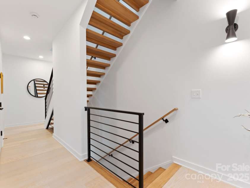 412 State Street, Charlotte, NC 28208.  MLS# CAR4273285, YatesRealty ID 33628. 