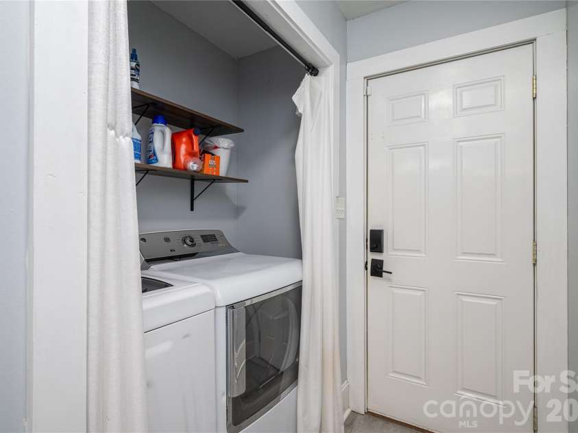 58 4th Street, Cramerton, NC 28032.  MLS# CAR4392035, YatesRealty ID 33628. Laundry Room
