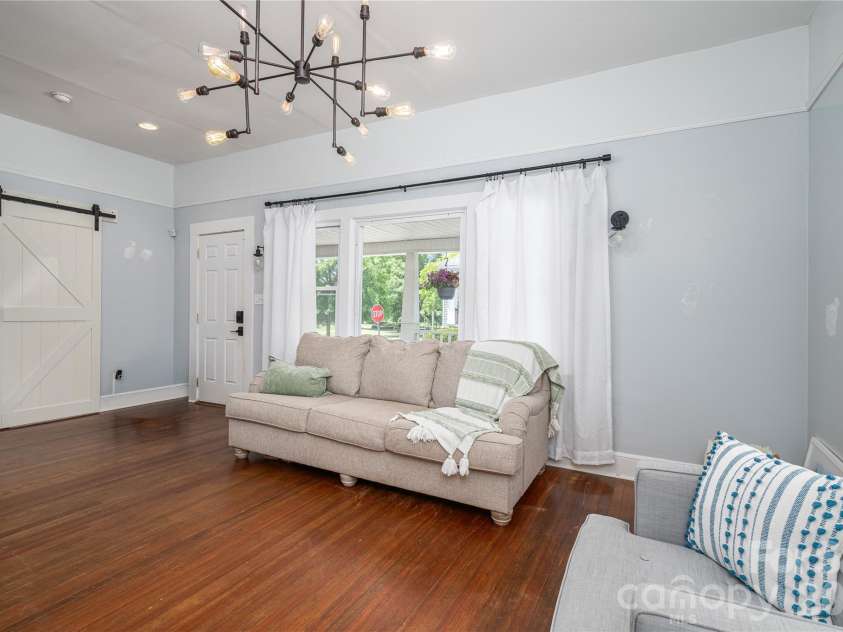58 4th Street, Cramerton, NC 28032.  MLS# CAR4392035, YatesRealty ID 33628. Living Room