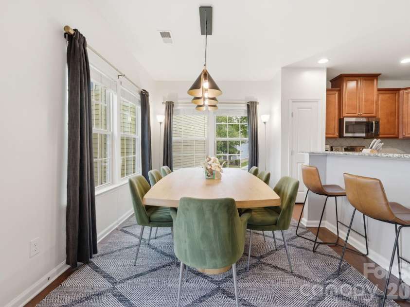 1760 Evergreen Drive, Charlotte, NC 28208.  MLS# CAR4394330, YatesRealty ID 33629. 