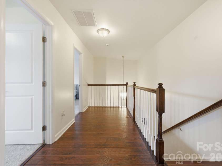 1760 Evergreen Drive, Charlotte, NC 28208.  MLS# CAR4394330, YatesRealty ID 33629. 