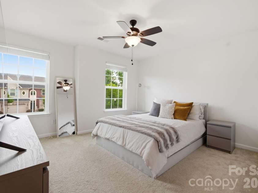 1760 Evergreen Drive, Charlotte, NC 28208.  MLS# CAR4394330, YatesRealty ID 33629. 