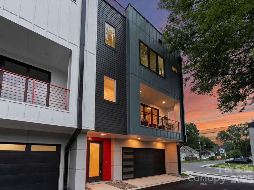 414 State Street, Charlotte, NC 28208.  MLS# CAR4273490, YatesRealty ID 33629. 