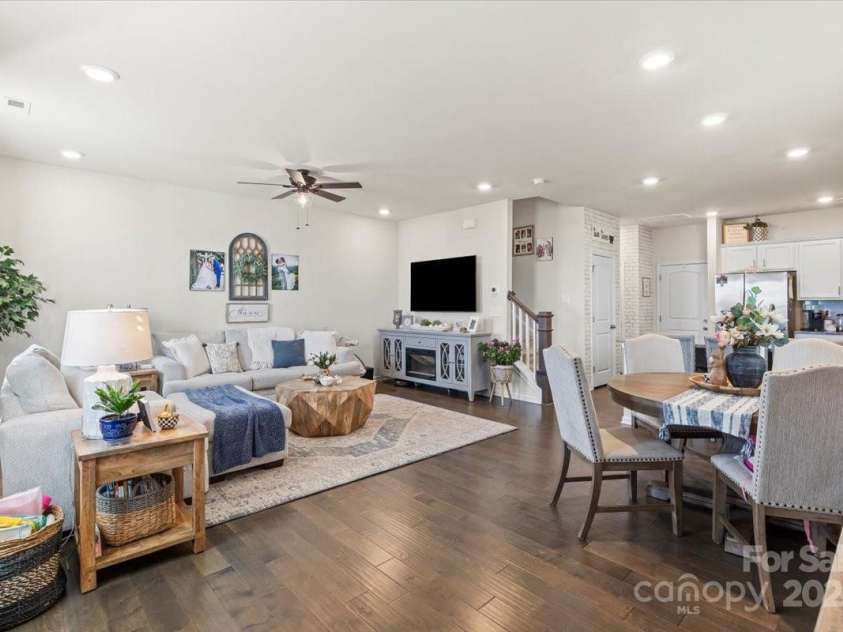 2147 Stevens Mill Road, Matthews, NC 28104.  MLS# CAR4231324, YatesRealty ID 3363. 