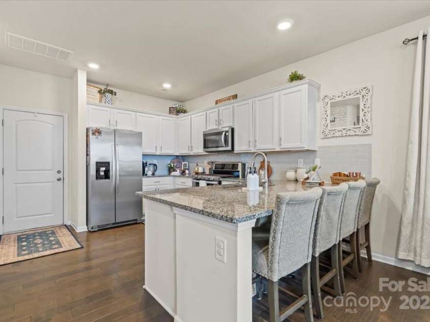 2147 Stevens Mill Road, Matthews, NC 28104.  MLS# CAR4231324, YatesRealty ID 3363. 