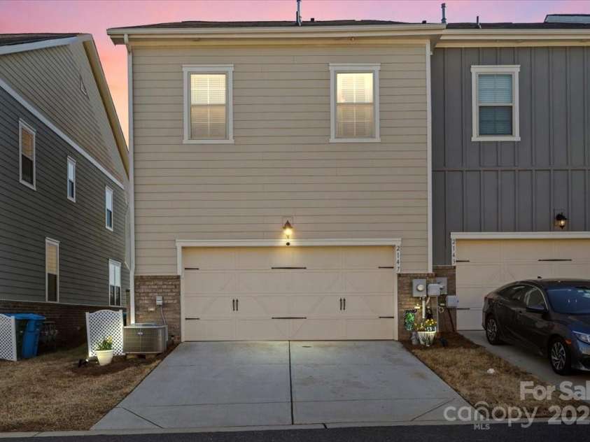 2147 Stevens Mill Road, Matthews, NC 28104.  MLS# CAR4231324, YatesRealty ID 3363. 