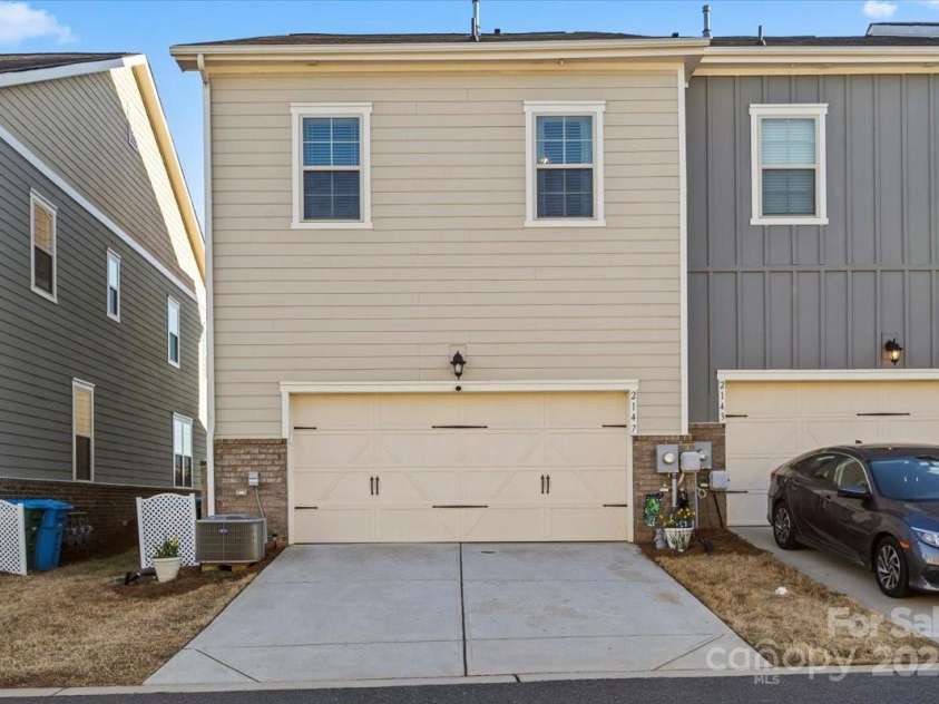 2147 Stevens Mill Road, Matthews, NC 28104.  MLS# CAR4231324, YatesRealty ID 3363. 