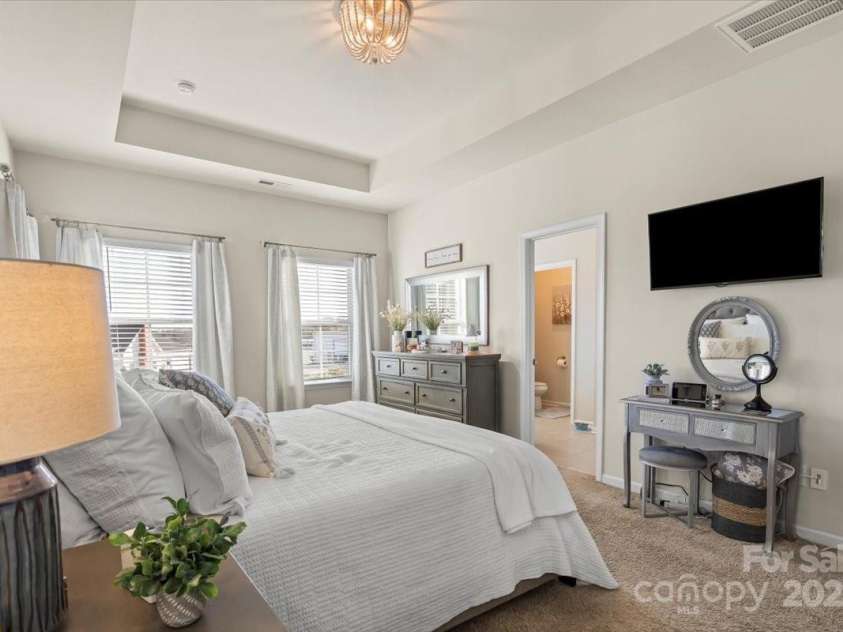 2147 Stevens Mill Road, Matthews, NC 28104.  MLS# CAR4231324, YatesRealty ID 3363. 