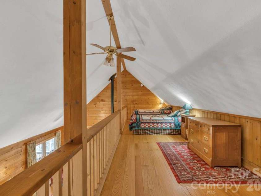 461 Arrowhead Ridge Road, Spruce Pine, NC 28777.  MLS# CAR4353927, YatesRealty ID 3363. 