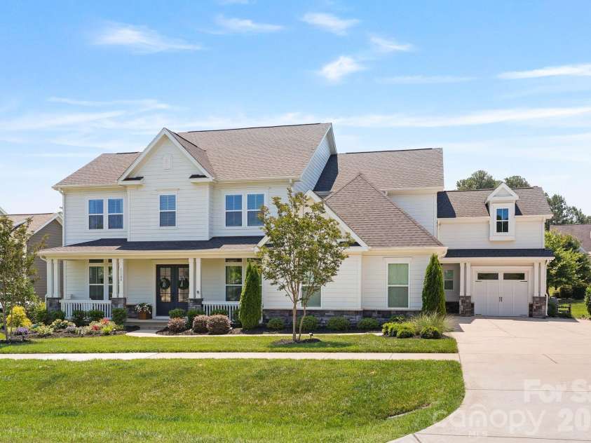 11104 Benjamin Smith Avenue, Huntersville, NC 28078.  MLS# CAR4393924, YatesRealty ID 33631. 
