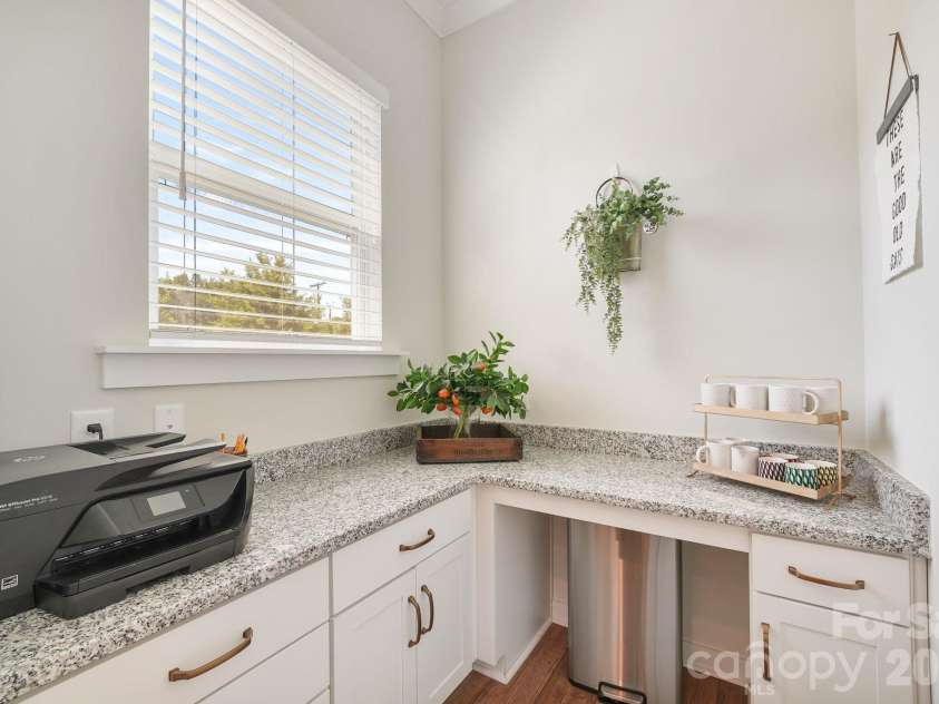 11104 Benjamin Smith Avenue, Huntersville, NC 28078.  MLS# CAR4393924, YatesRealty ID 33631. 