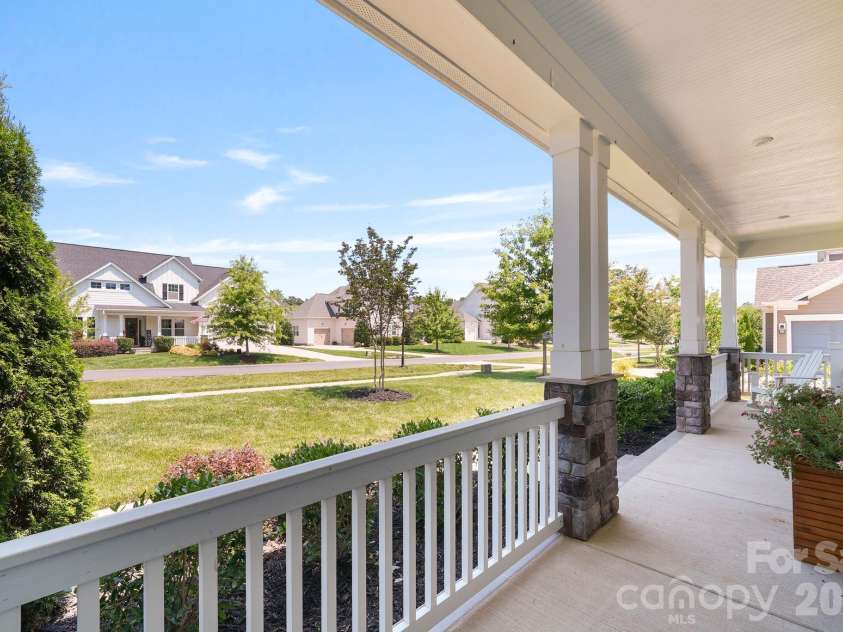 11104 Benjamin Smith Avenue, Huntersville, NC 28078.  MLS# CAR4393924, YatesRealty ID 33631. 