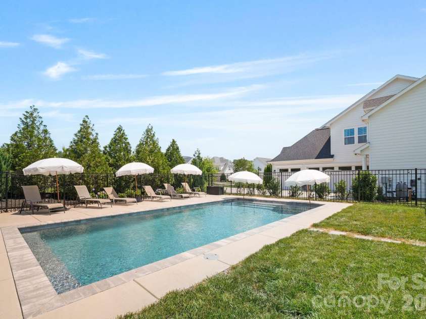 11104 Benjamin Smith Avenue, Huntersville, NC 28078.  MLS# CAR4393924, YatesRealty ID 33631. 