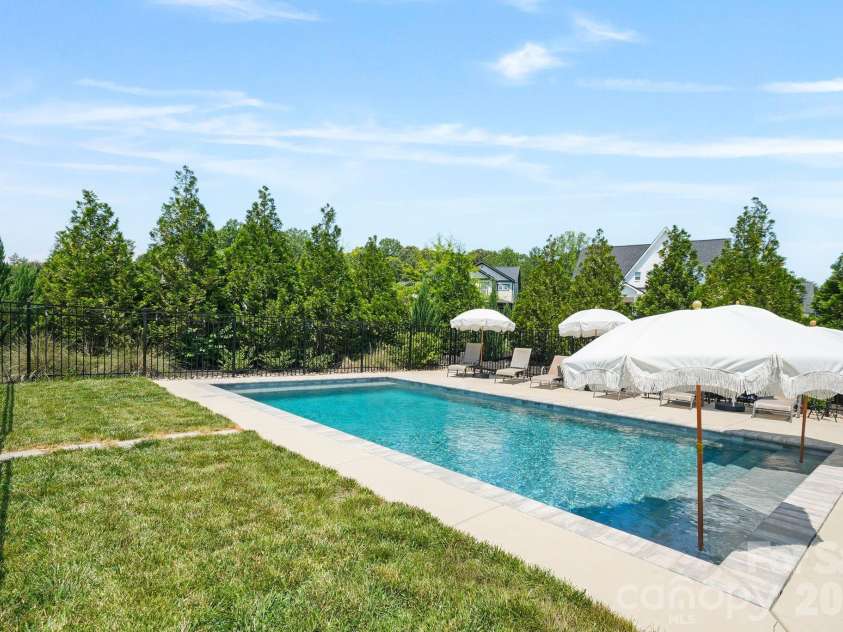 11104 Benjamin Smith Avenue, Huntersville, NC 28078.  MLS# CAR4393924, YatesRealty ID 33631. 