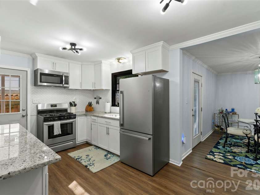 3629 Sargeant Drive, Charlotte, NC 28217.  MLS# CAR4393452, YatesRealty ID 33632. 
