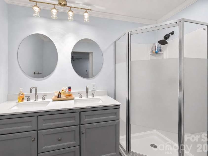 3629 Sargeant Drive, Charlotte, NC 28217.  MLS# CAR4393452, YatesRealty ID 33632. 