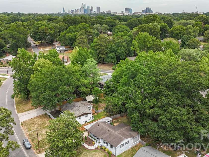 3629 Sargeant Drive, Charlotte, NC 28217.  MLS# CAR4393452, YatesRealty ID 33632. 