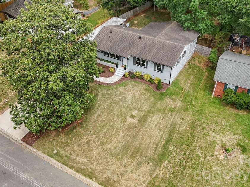 3629 Sargeant Drive, Charlotte, NC 28217.  MLS# CAR4393452, YatesRealty ID 33632. 