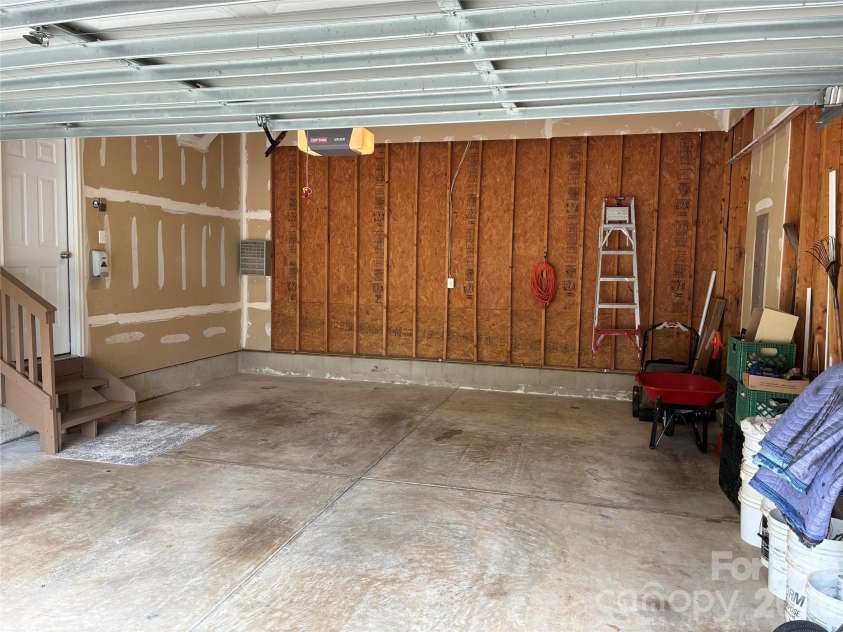 12025 Harmon Lane, Pineville, NC 28134.  MLS# CAR4395151, YatesRealty ID 33633. 