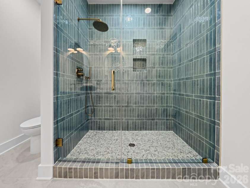 409 Scaleybark Road, Charlotte, NC 28209.  MLS# CAR4394547, YatesRealty ID 33634. 