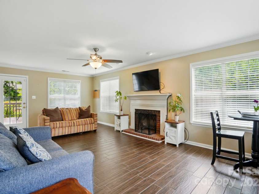 6821 Millingden Court, Charlotte, NC 28277.  MLS# CAR4285252, YatesRealty ID 33634. 