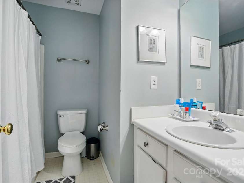 6821 Millingden Court, Charlotte, NC 28277.  MLS# CAR4285252, YatesRealty ID 33634. 