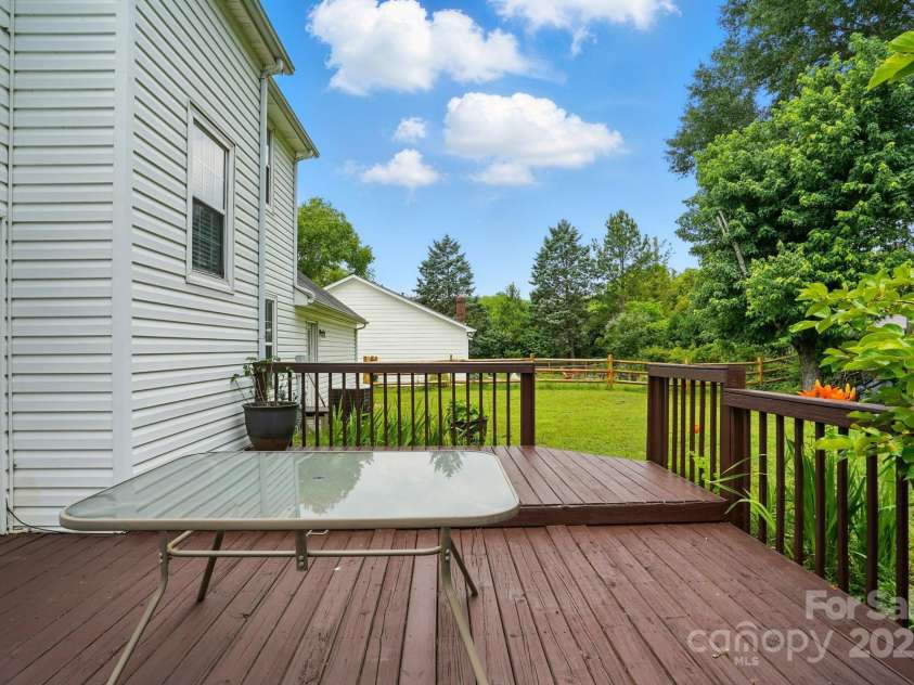 6821 Millingden Court, Charlotte, NC 28277.  MLS# CAR4285252, YatesRealty ID 33634. 